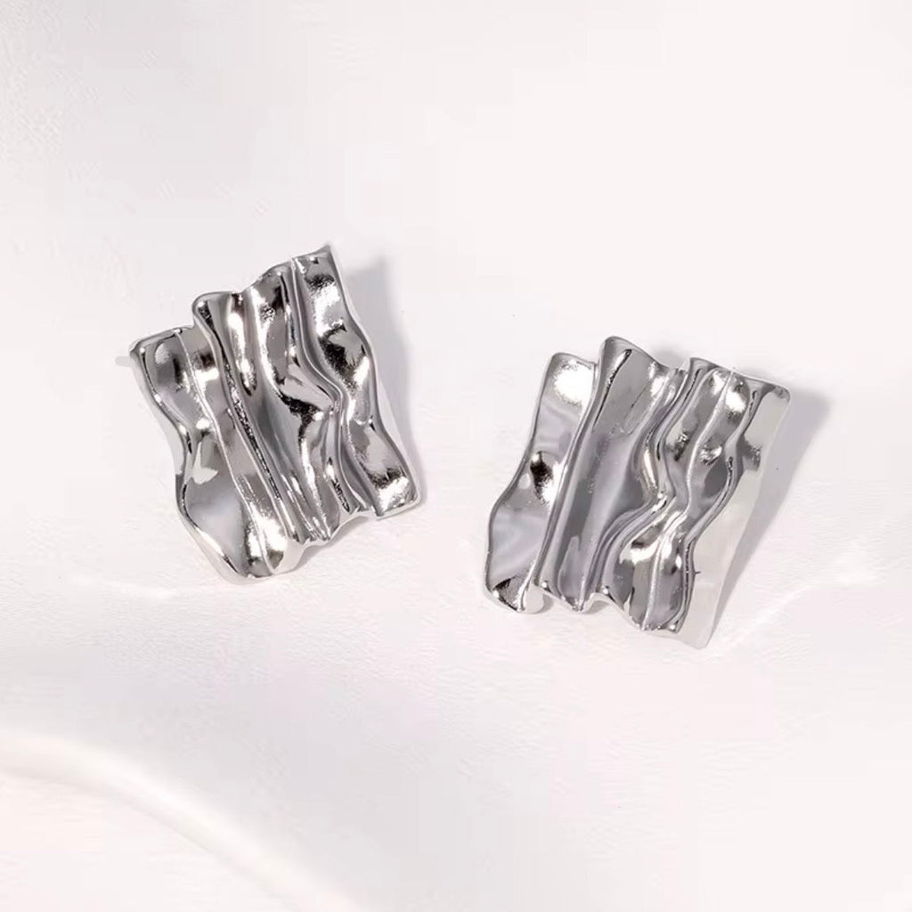 Atelier Pleated Studs