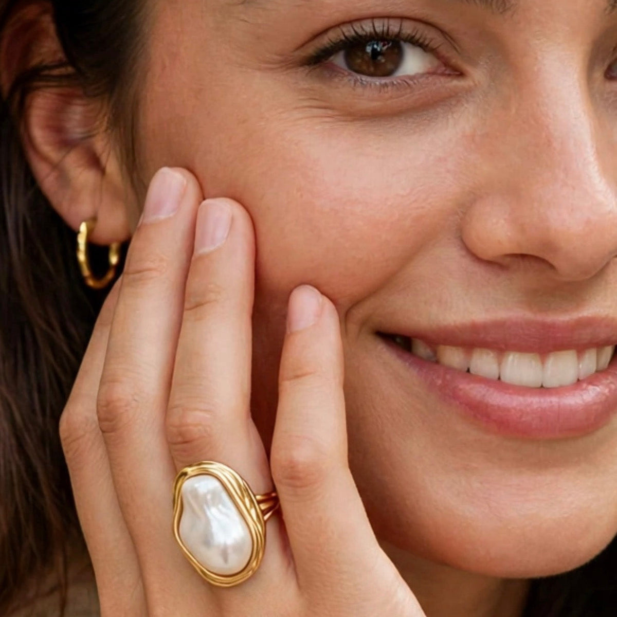 Pearl Sculpt Ring