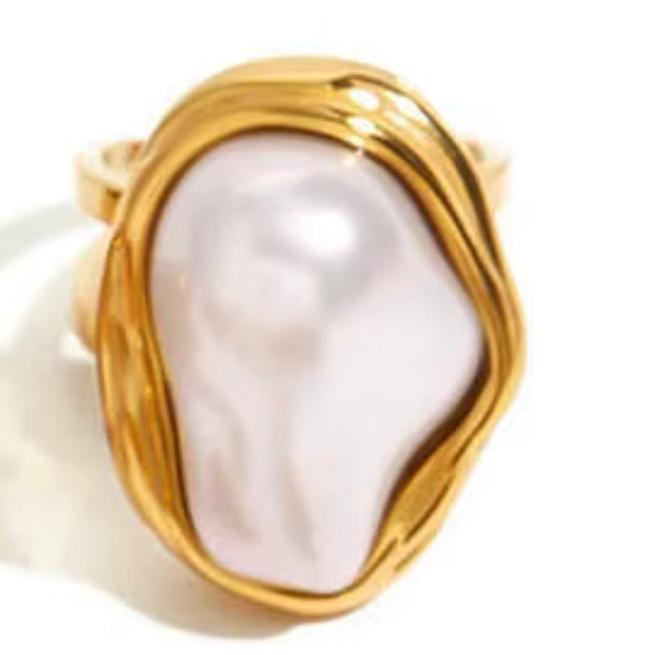 Pearl Sculpt Ring